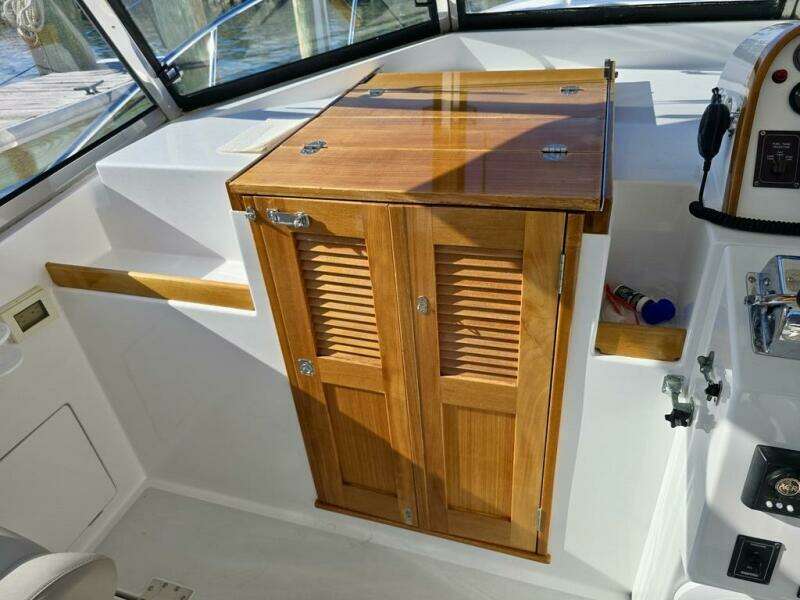 MAESTRO 38ft Lyman Morse Yacht For Sale