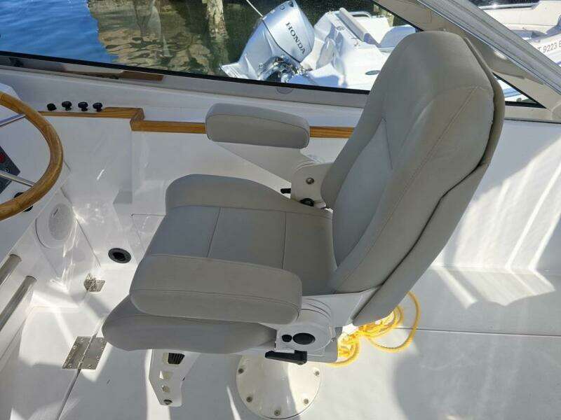 MAESTRO 38ft Lyman Morse Yacht For Sale