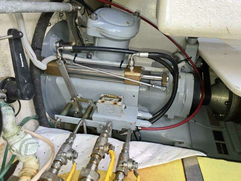 MAESTRO 38ft Lyman Morse Yacht For Sale