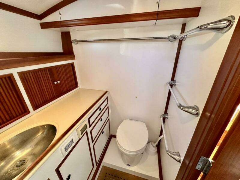 MAESTRO 38ft Lyman Morse Yacht For Sale