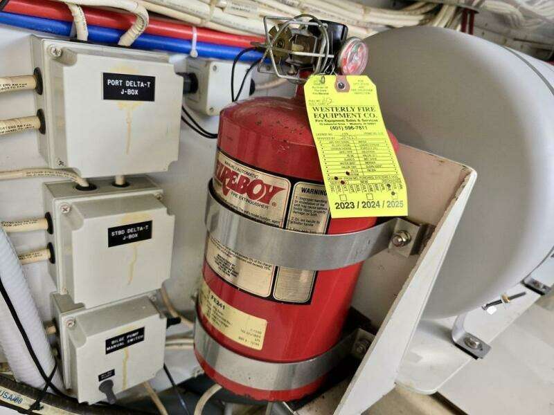 MAESTRO 38ft Lyman Morse Yacht For Sale