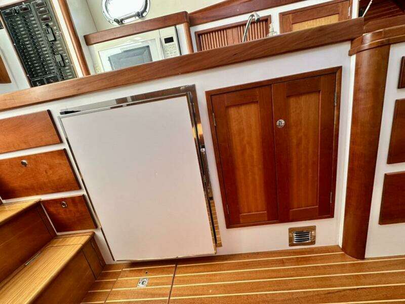 MAESTRO 38ft Lyman Morse Yacht For Sale