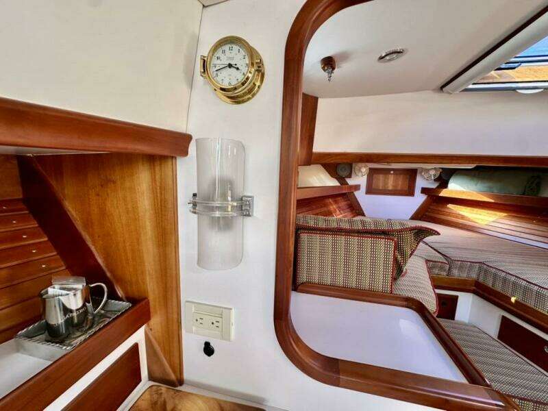 MAESTRO 38ft Lyman Morse Yacht For Sale