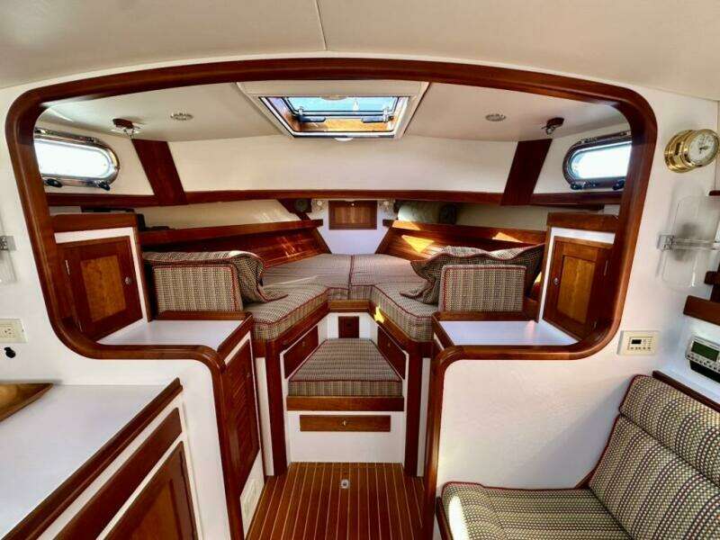 MAESTRO 38ft Lyman Morse Yacht For Sale