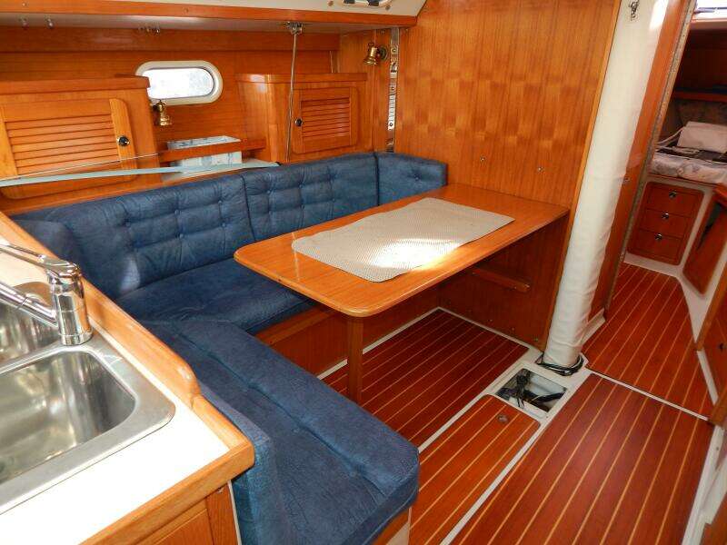 Irie 36ft Catalina Yacht For Sale