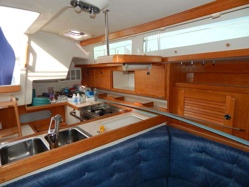 Irie 36ft Catalina Yacht For Sale