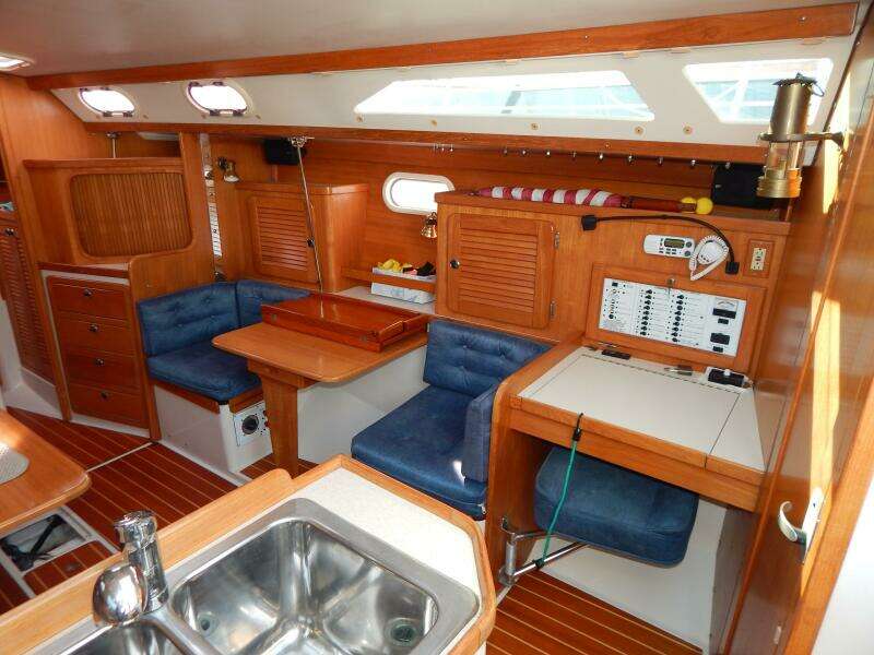 Irie 36ft Catalina Yacht For Sale