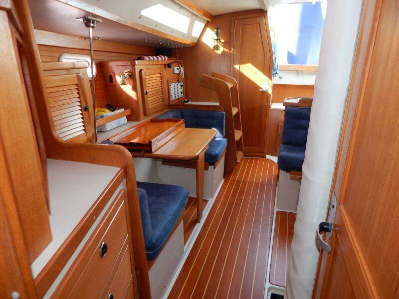 Irie 36ft Catalina Yacht For Sale
