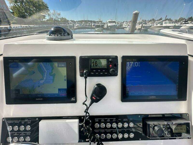 Brown Eyed Girl 32ft Edgewater Yacht For Sale