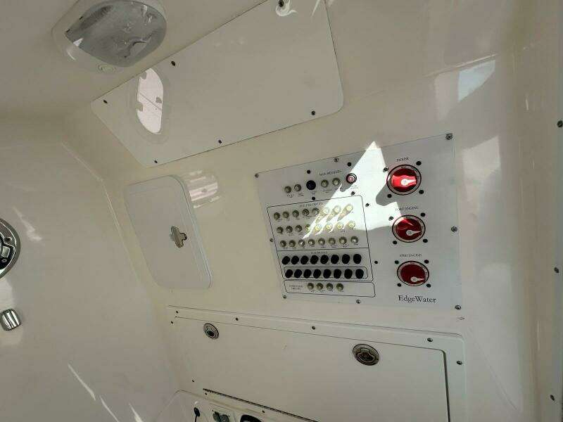 Brown Eyed Girl 32ft Edgewater Yacht For Sale