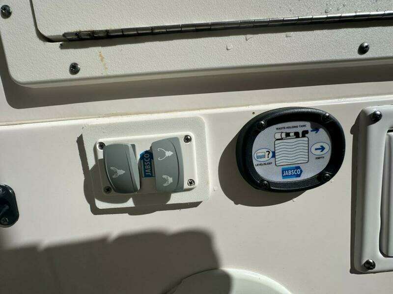 Brown Eyed Girl 32ft Edgewater Yacht For Sale