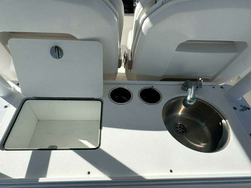 Brown Eyed Girl 32ft Edgewater Yacht For Sale