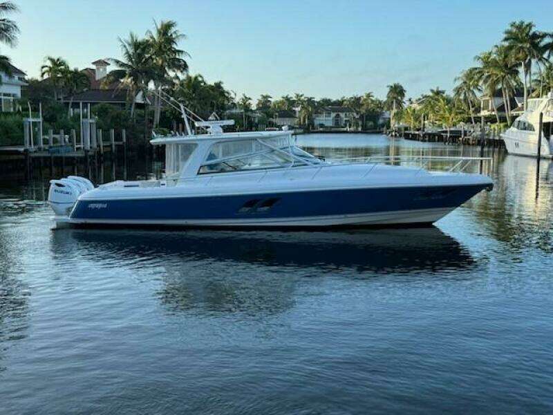 2019 Intrepid 430 Sport Yacht SAGA 2019 Intrepid 430 Sport Yacht SAGA