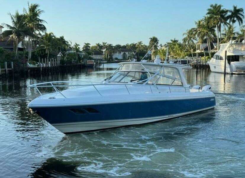 2019 Intrepid 430 Sport Yacht SAGA 2019 Intrepid 430 Sport Yacht SAGA