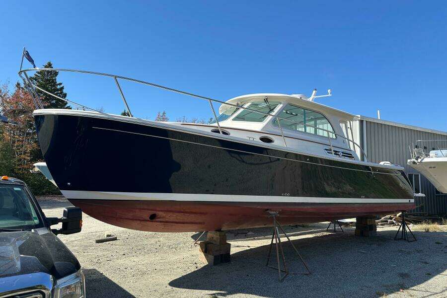 Amanda 34ft Back Cove Yacht For Sale