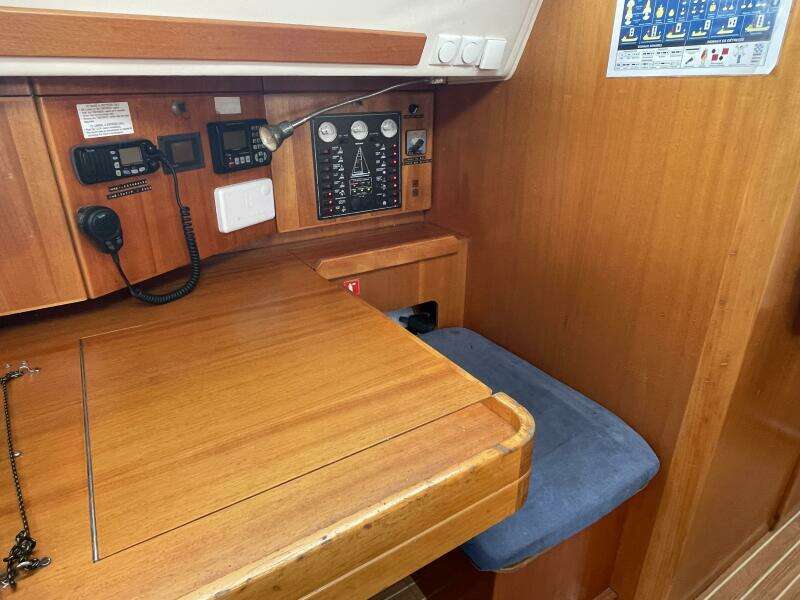 White Pelican 42ft Elan Yacht For Sale