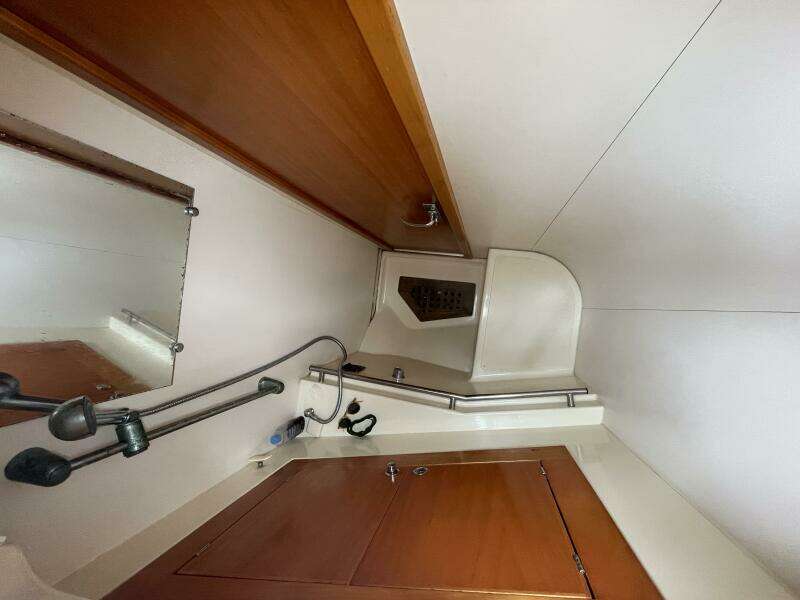 White Pelican 42ft Elan Yacht For Sale