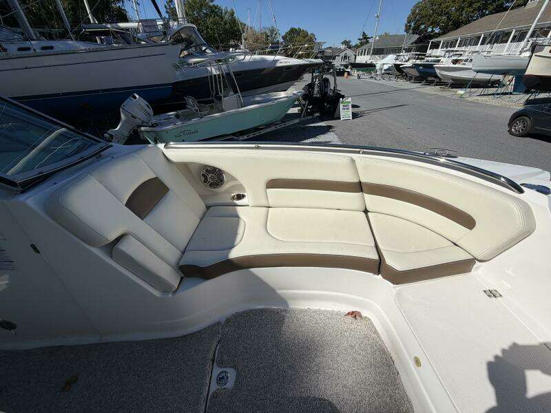 28ft Chaparral Yacht For Sale
