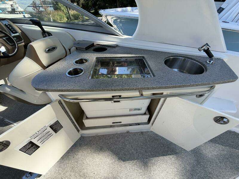28ft Chaparral Yacht For Sale