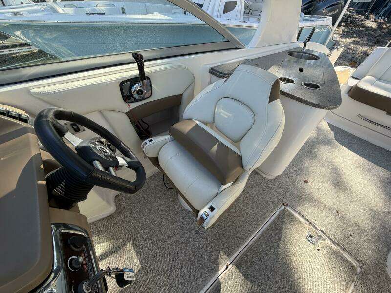 28ft Chaparral Yacht For Sale