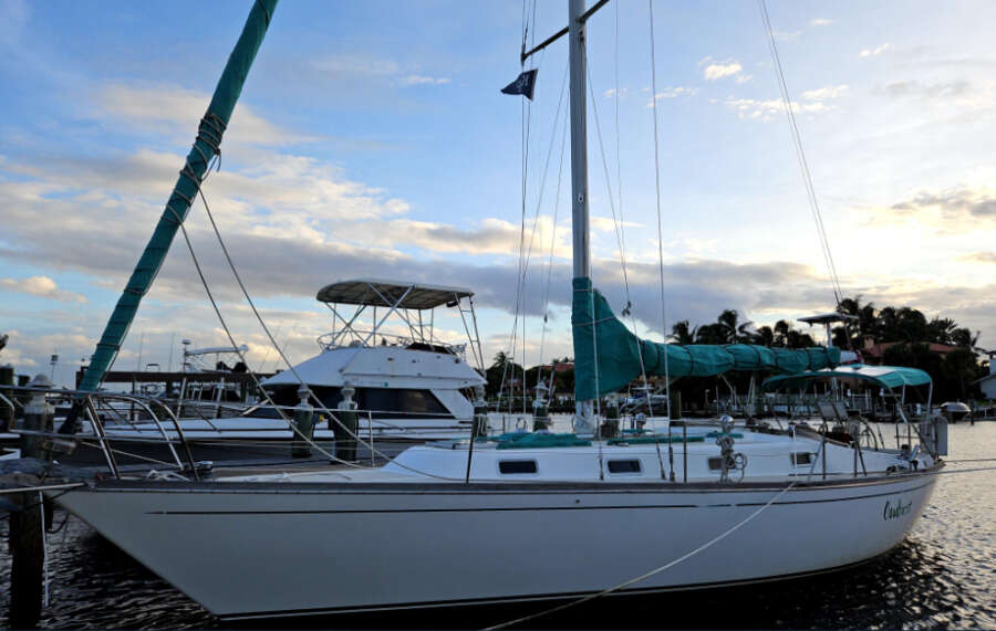 Cloudburst 37ft Tartan Yacht For Sale