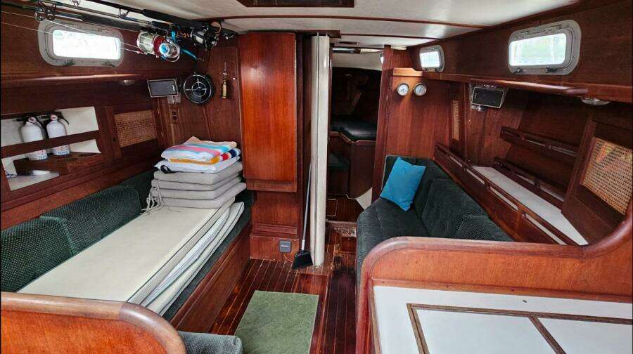 Cloudburst 37ft Tartan Yacht For Sale