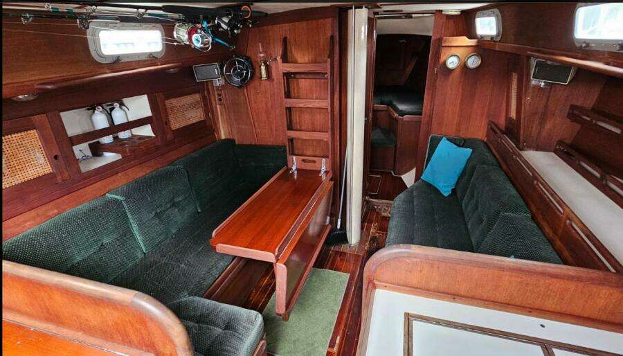 Cloudburst 37ft Tartan Yacht For Sale