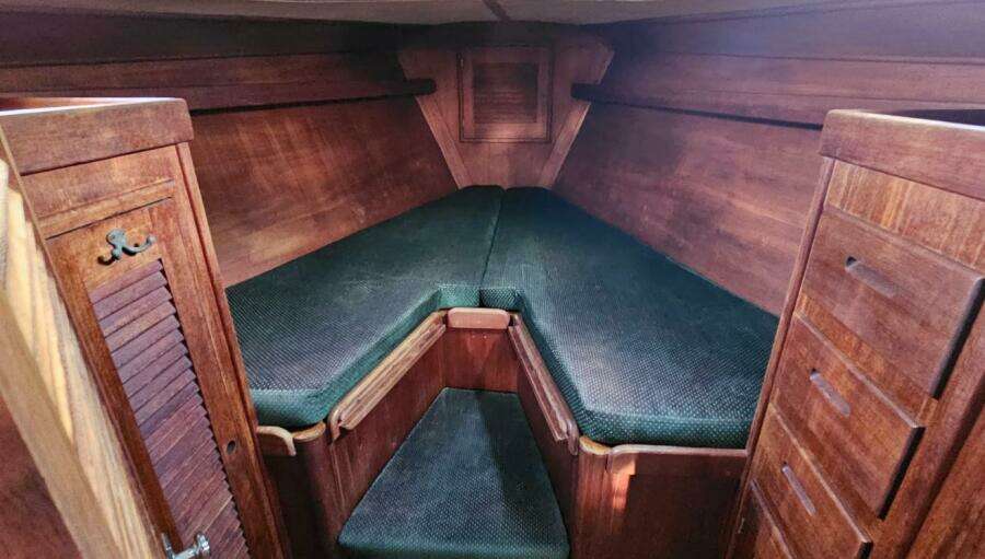 Cloudburst 37ft Tartan Yacht For Sale