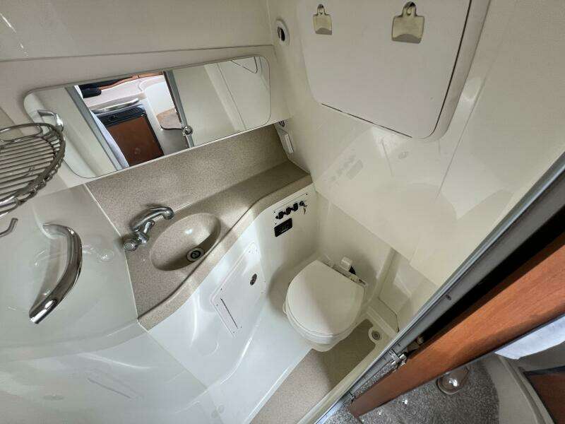 29ft Hydra Sports Yacht For Sale