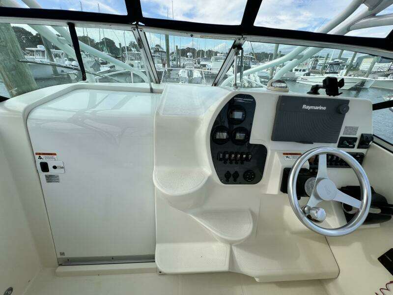 29ft Hydra Sports Yacht For Sale