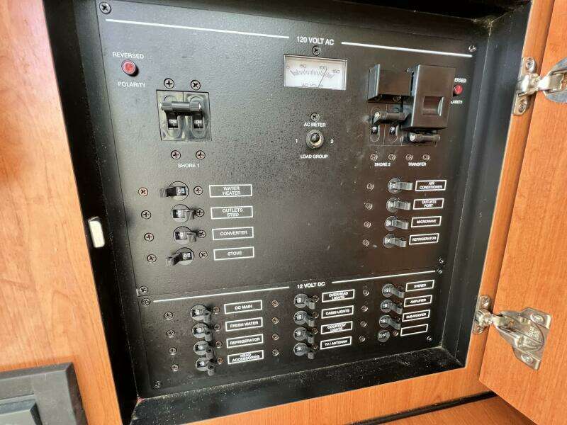 29ft Hydra Sports Yacht For Sale