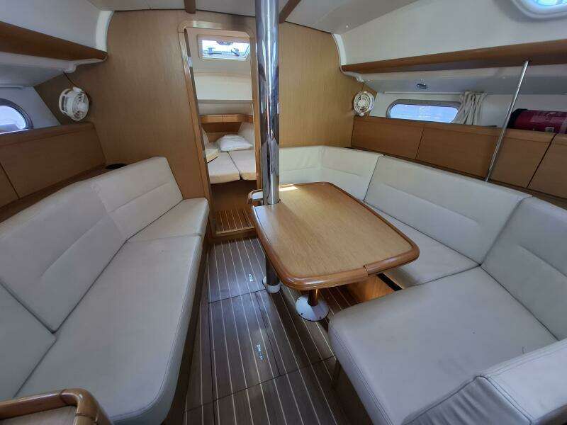 Loreli 36ft Jeanneau Yacht For Sale