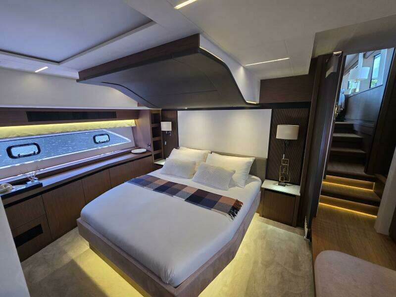 71ft Prestige Yacht For Sale