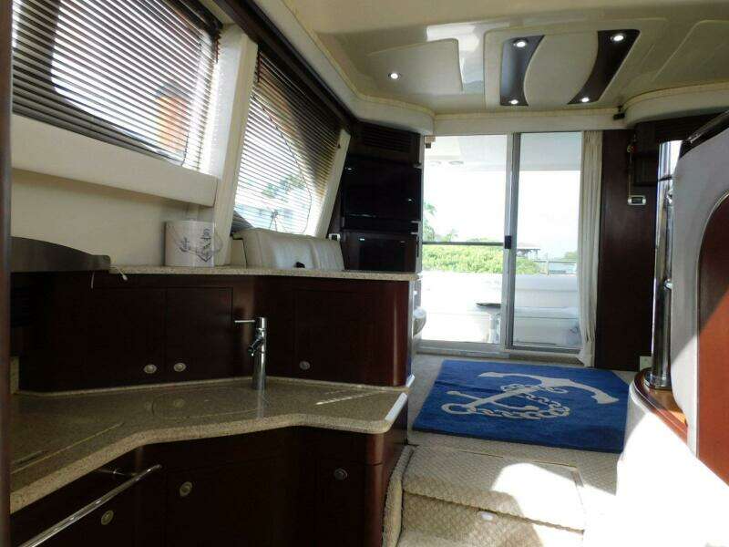 Full Deck 44ft Sea Ray Yacht For Sale