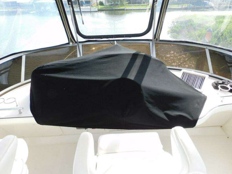Full Deck 44ft Sea Ray Yacht For Sale