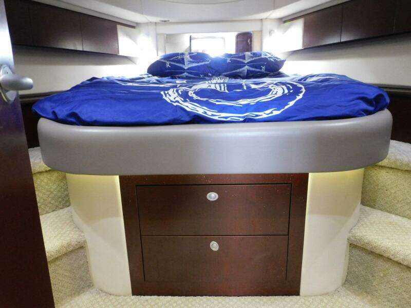 Full Deck 44ft Sea Ray Yacht For Sale