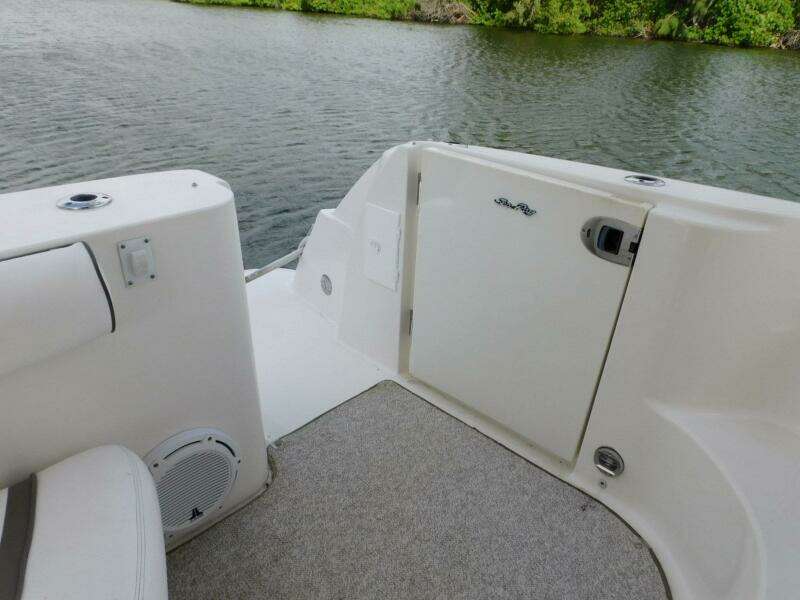 Full Deck 44ft Sea Ray Yacht For Sale