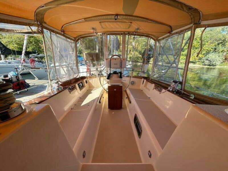 Sunkissed 40ft Island Packet Yacht For Sale