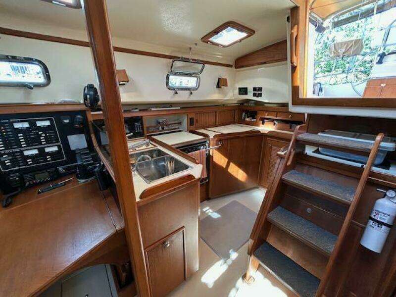 Sunkissed 40ft Island Packet Yacht For Sale