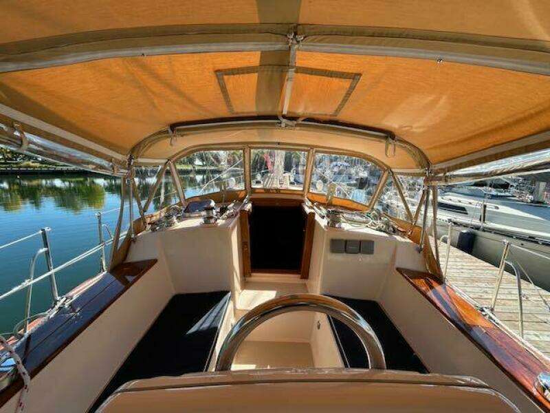 Sunkissed 40ft Island Packet Yacht For Sale