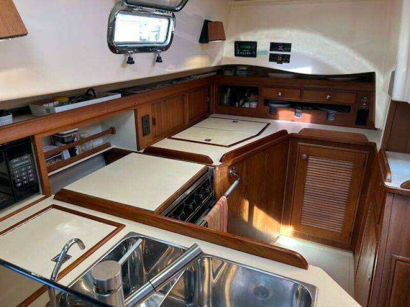 Sunkissed 40ft Island Packet Yacht For Sale