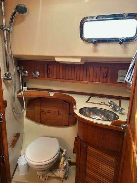 Sunkissed 40ft Island Packet Yacht For Sale