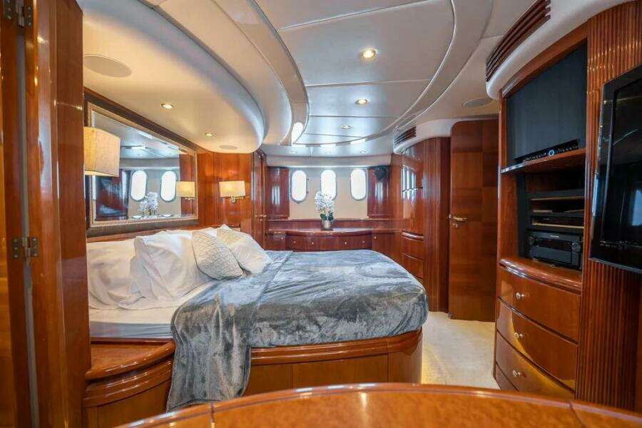 AZURE 80ft Azimut Yacht For Sale