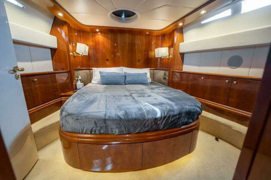 AZURE 80ft Azimut Yacht For Sale