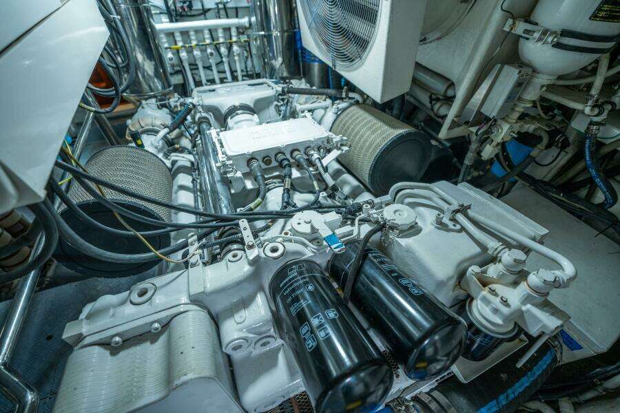 AZURE 80ft Azimut Yacht For Sale