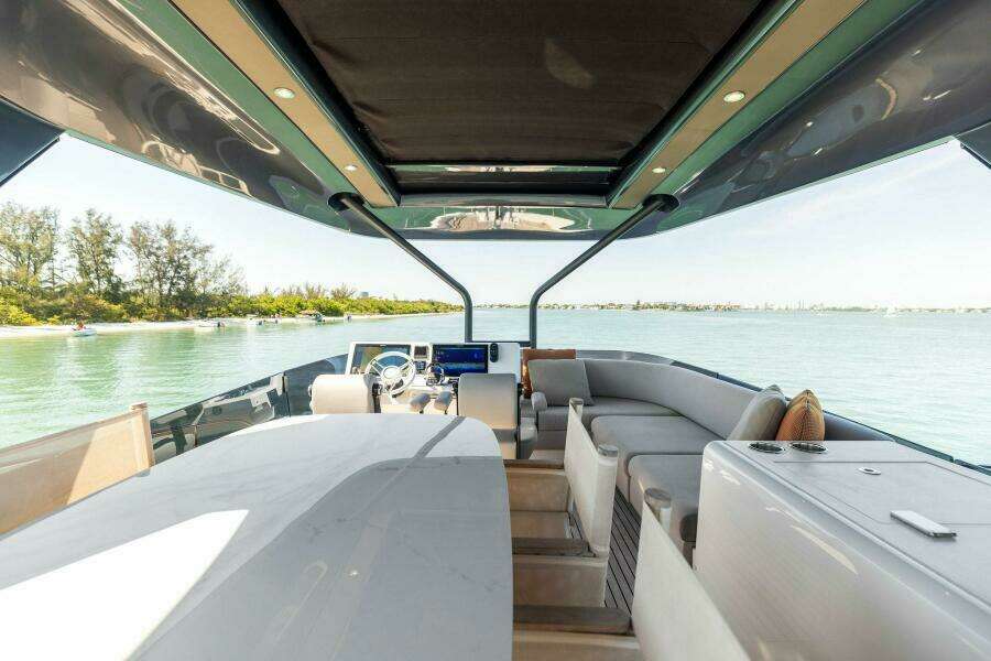 2021 X70 Prestige - Infinity - Flybridge
