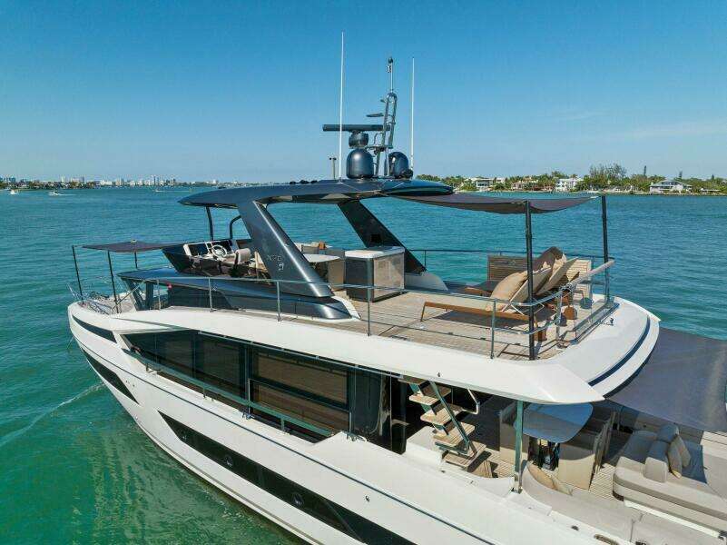 2021 X70 Prestige - Infinity - Profile