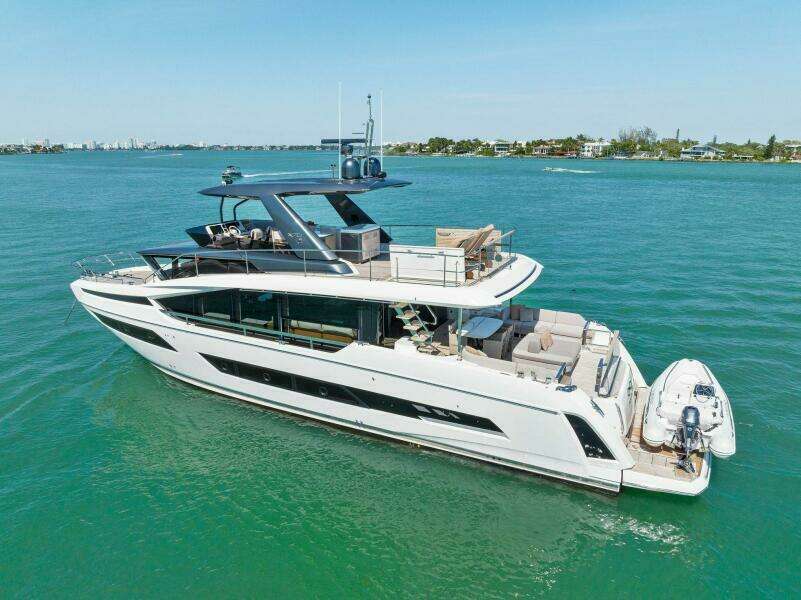 2021 X70 Prestige - Infinity - Profile