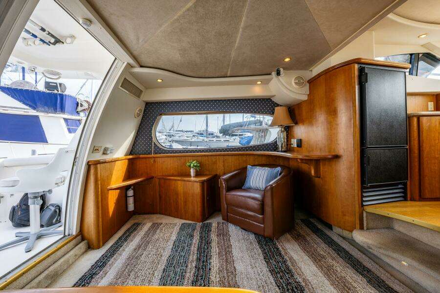 Infinite 41ft Silverton Yacht For Sale