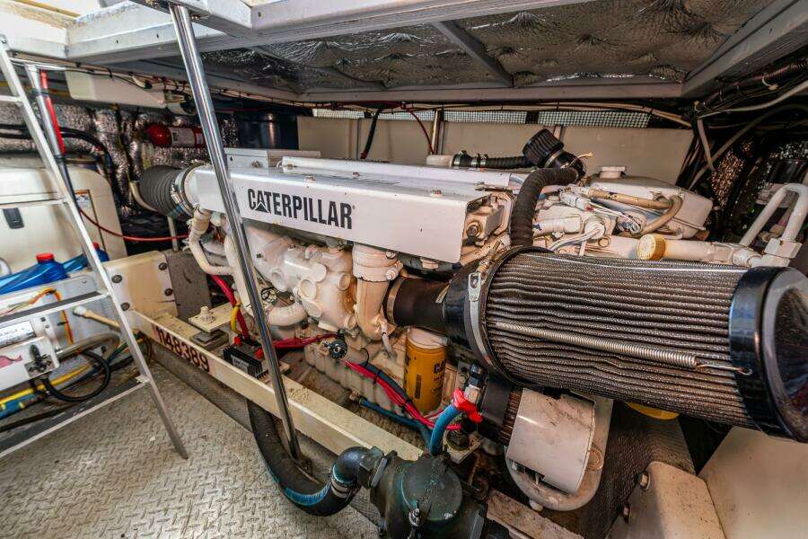 Infinite 41ft Silverton Yacht For Sale